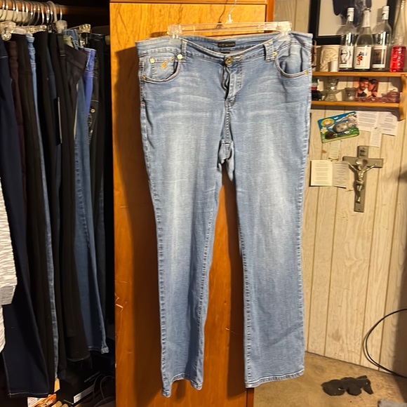 Roca Wear plus size jeans - Picture 1 of 3